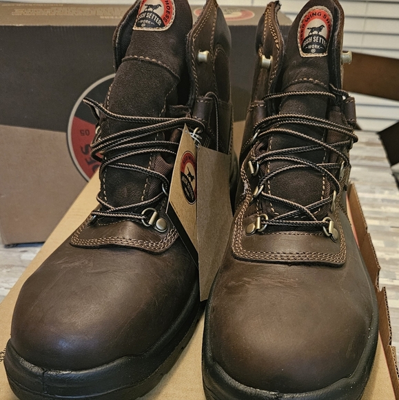 Irish Setter Ely Waterproof Steel Toe Work Boots for Men Size 11. Stock # 83618 - Picture 7 of 9